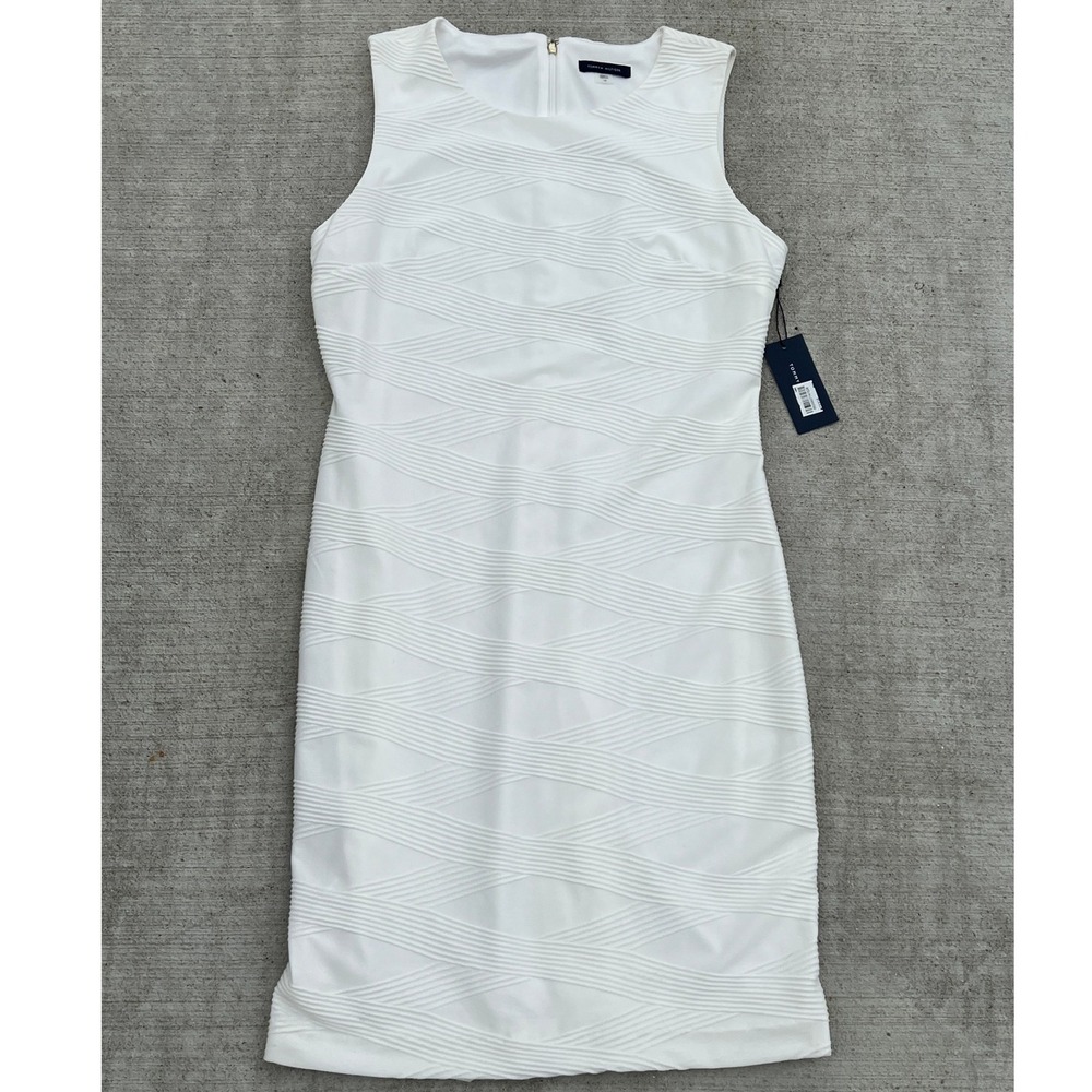Tommy Hilfiger White Textured Wave Knee Length Sheath Dress Size 10 NWT